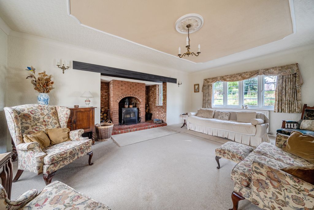 Property photo 2 of 15 1424327-22-69A9c32887E98