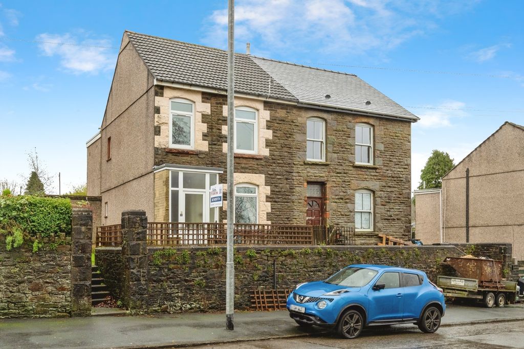 Property photo 1 of 19 Pbox-Img.Jpg