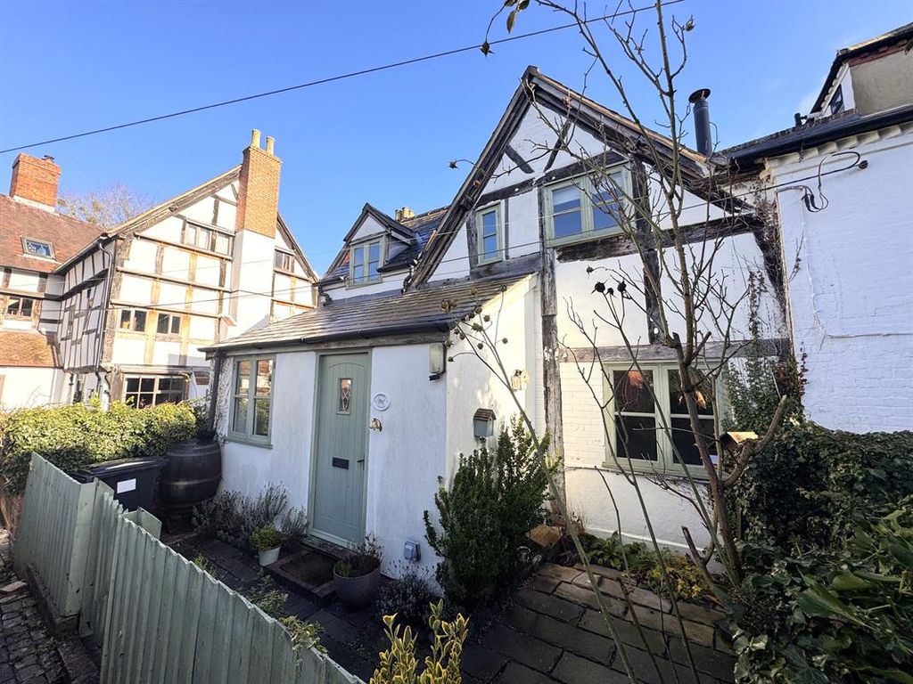 Property photo 1 of 10 Photo 9