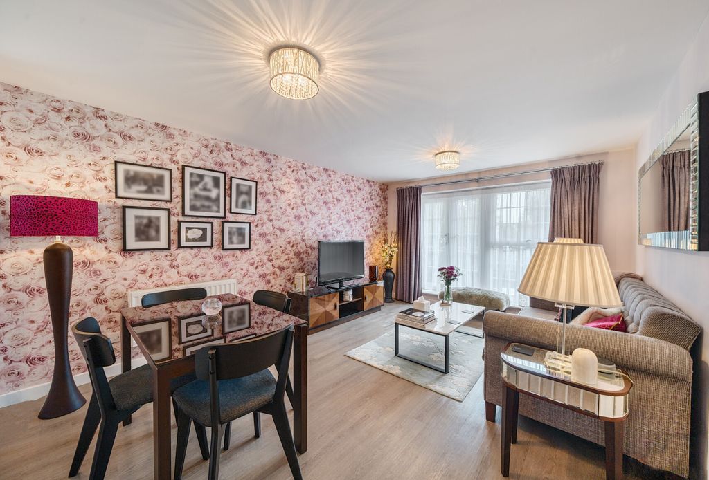 Property photo 3 of 10 1355957-13-68Ca76...