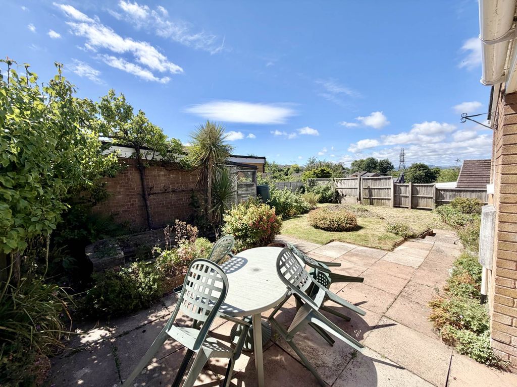 Property photo 3 of 17