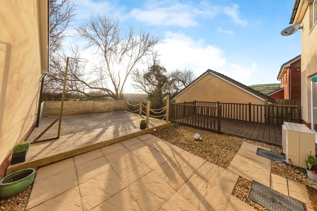 Property photo 2 of 19 Photography