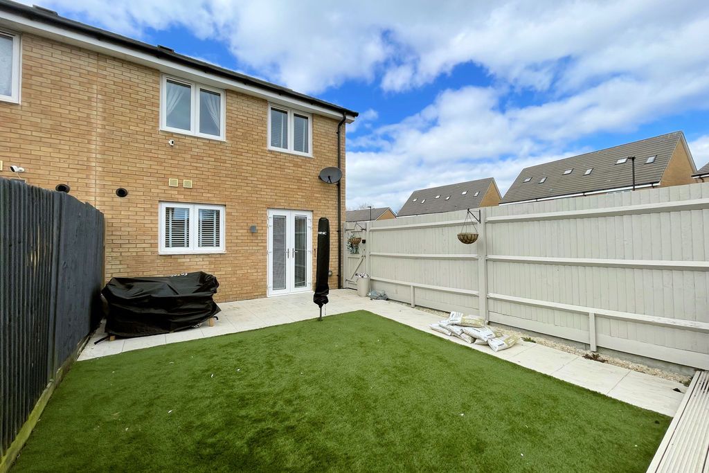 Property photo 2 of 17 Rear