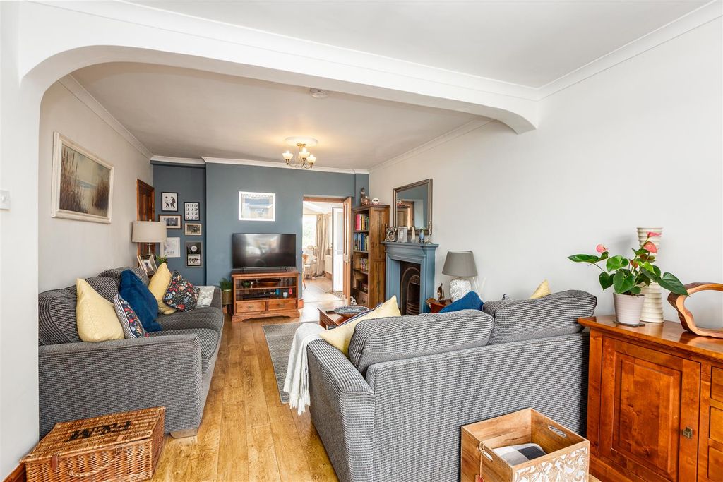 Property photo 3 of 56