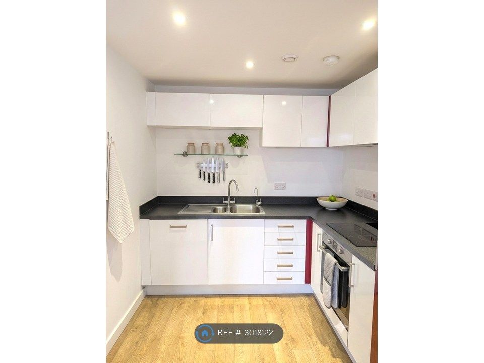 Property photo 3 of 12