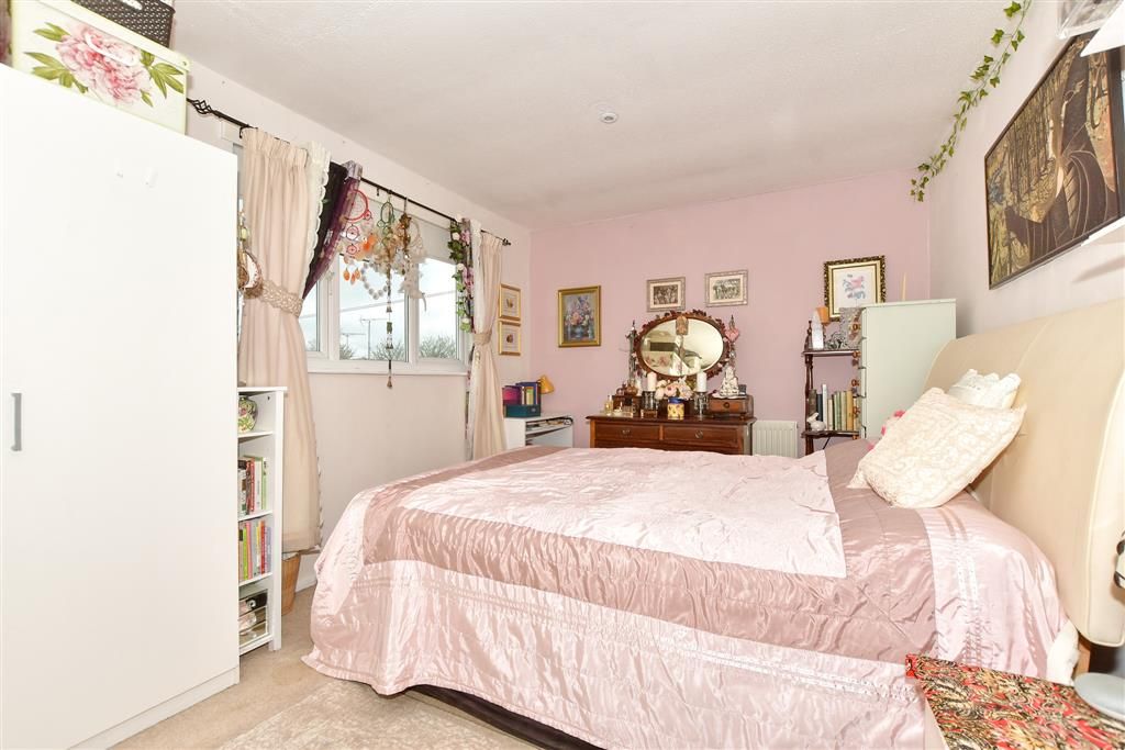 Property photo 2 of 9 Bedroom 1