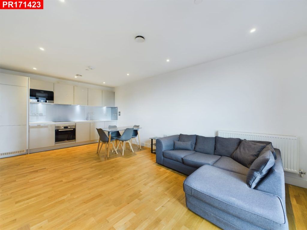 Property photo 1 of 6