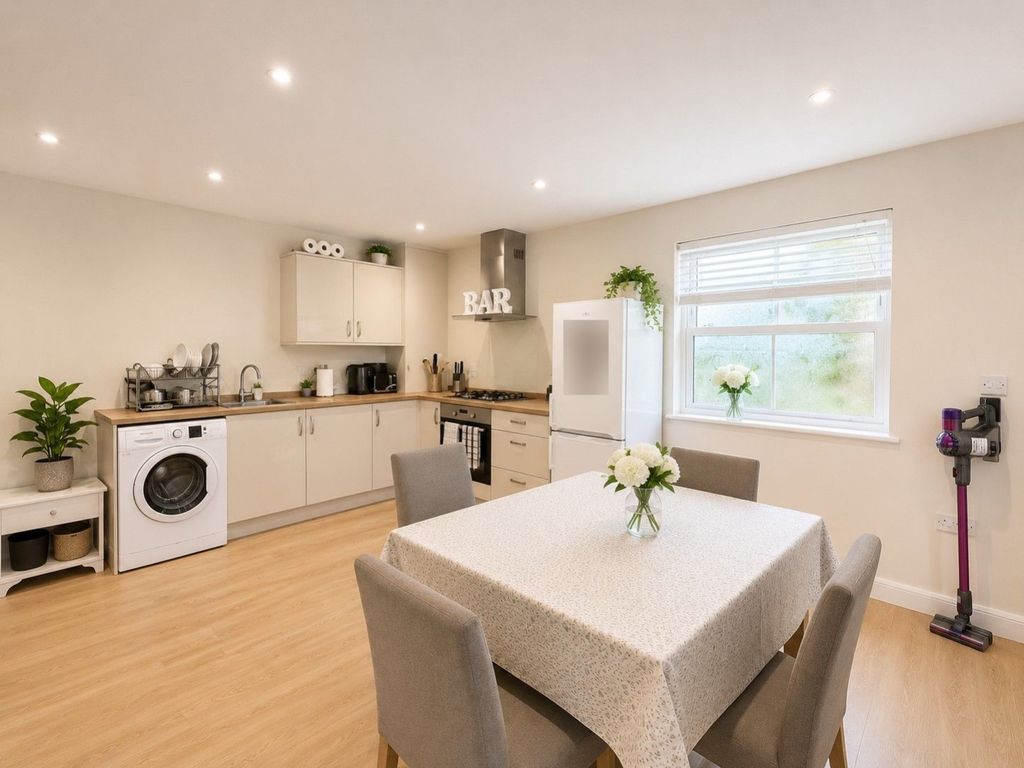 Property photo 3 of 6 Kitchen-Diner