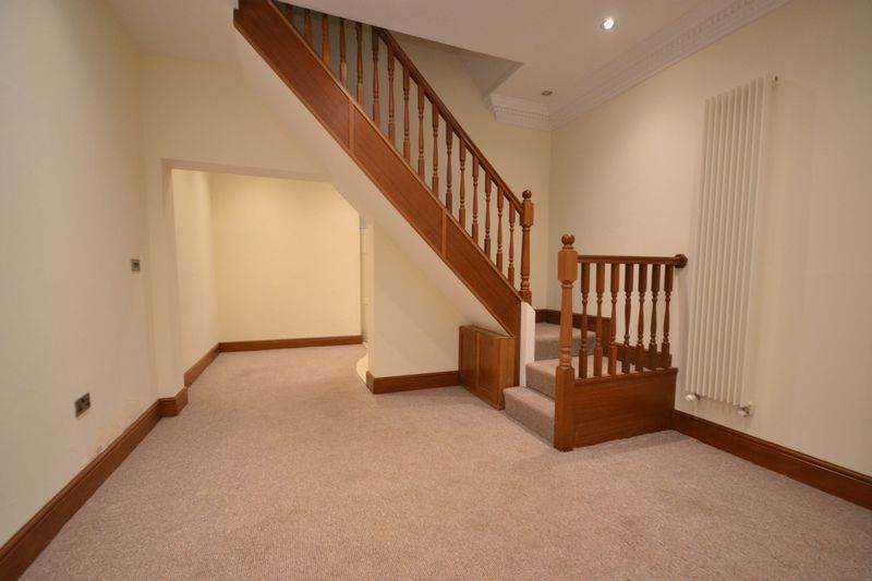 Property photo 3 of 10 Photo 13