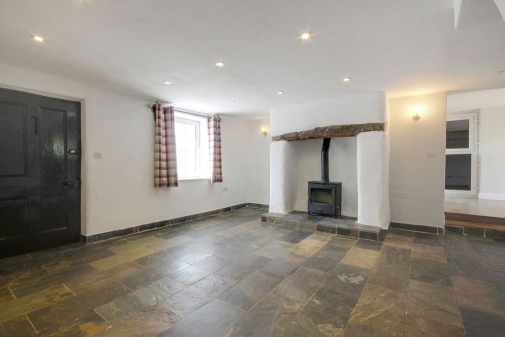 Property photo 3 of 15 Living Room 2