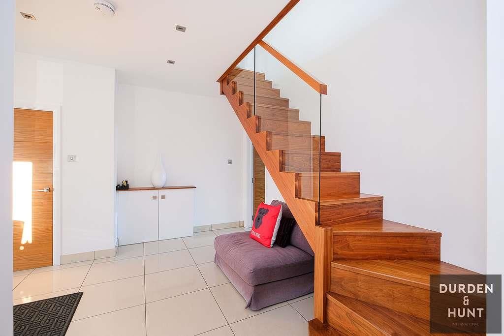 Property photo 3 of 53