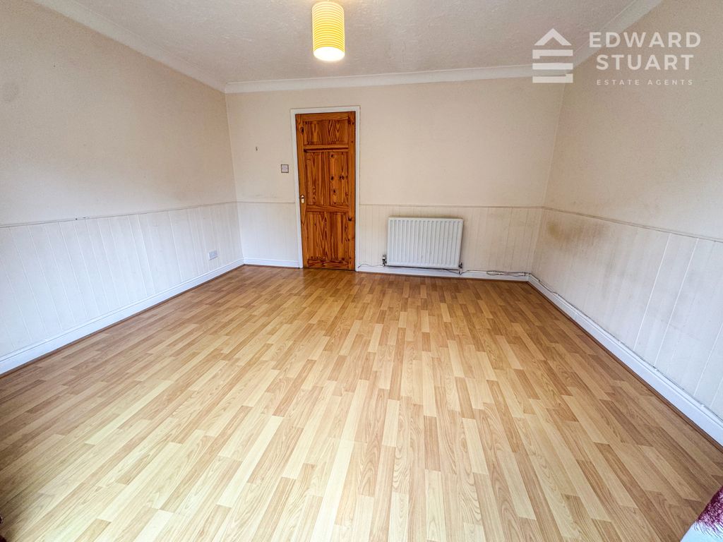 Property photo 3 of 12 Gallery