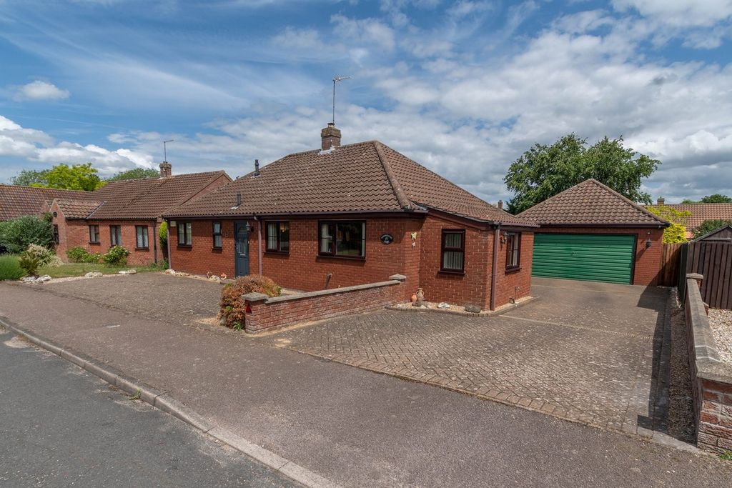 Property photo 1 of 21