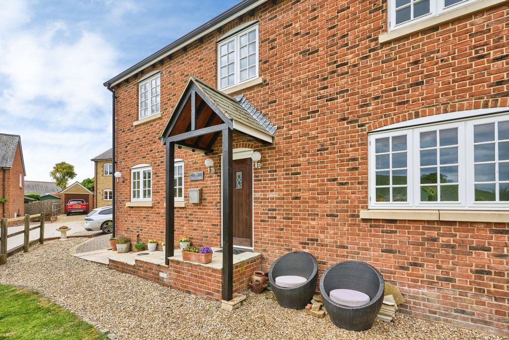 Property photo 2 of 32 Tolt Cottages