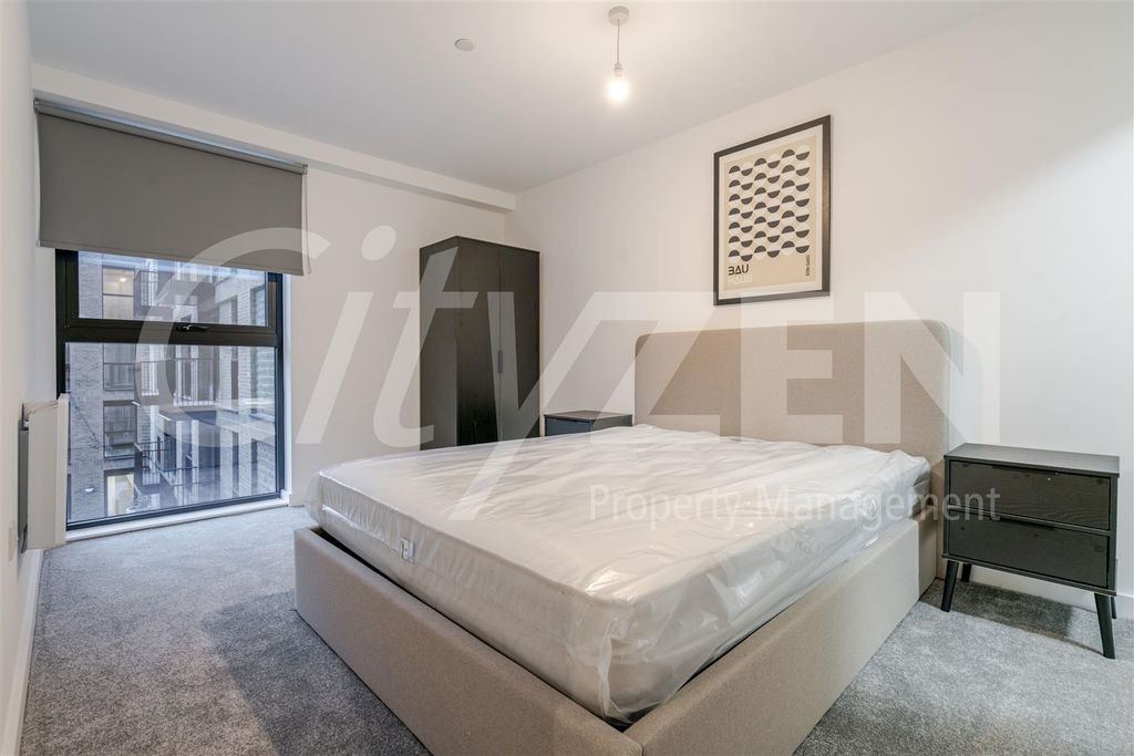 Property photo 3 of 20 Bedroom