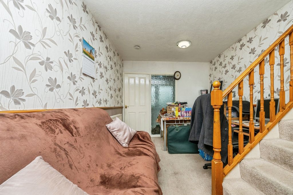 Property photo 3 of 19 Dining-Lounge