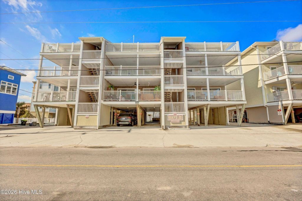 Property photo 1 of 28