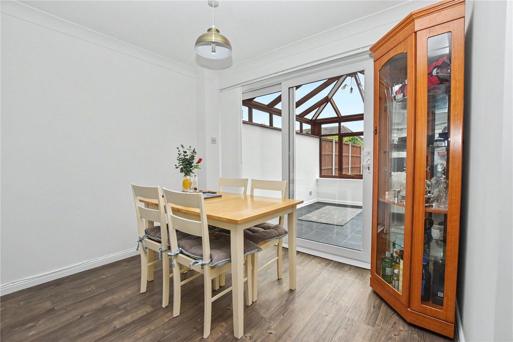 Property photo 3 of 19 Picture No. 03