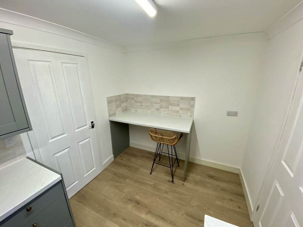 Property photo 2 of 20 0Bfd7A50-4602-4Cbe-B657-6Bd9Daf8E382 - Copy