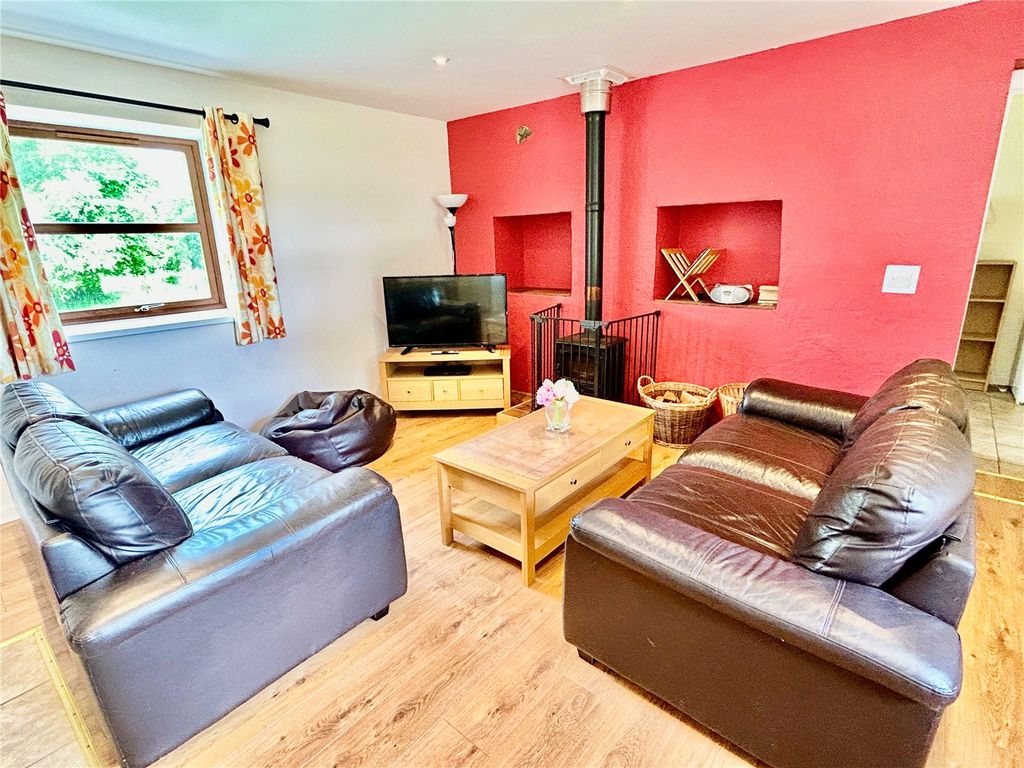 Property photo 3 of 25 Picture No. 13