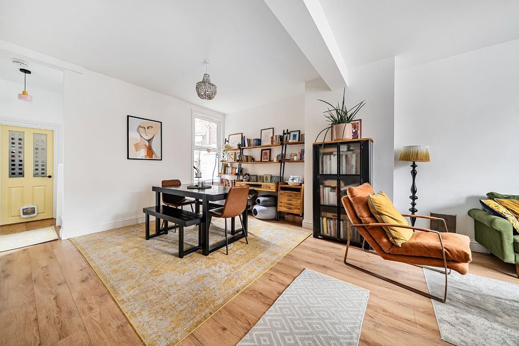 Property photo 3 of 15 1494361-9-6A5F8E20Cabcd.Jpg