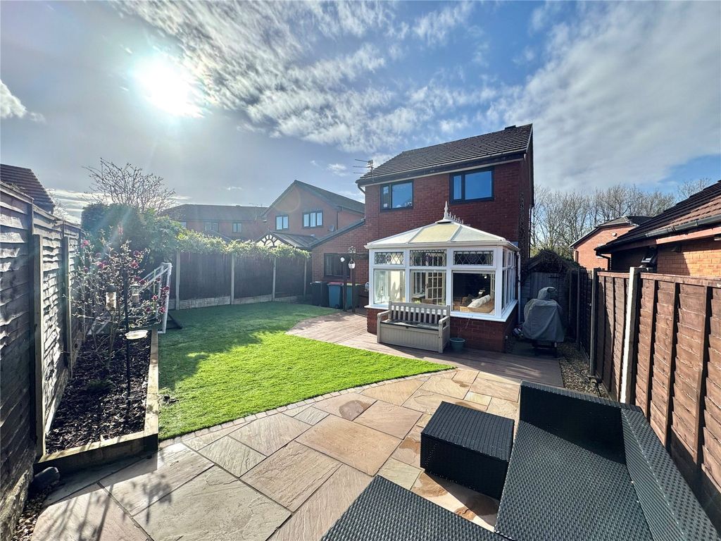 Property photo 2 of 19 Picture No. 15