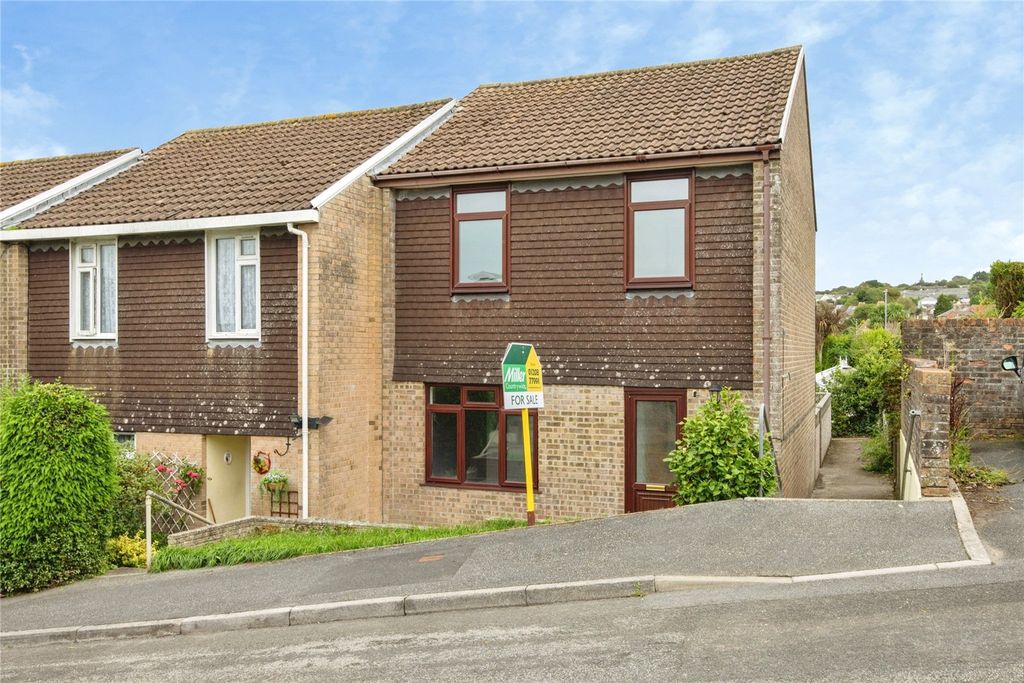 Property photo 1 of 17 Picture No. 02