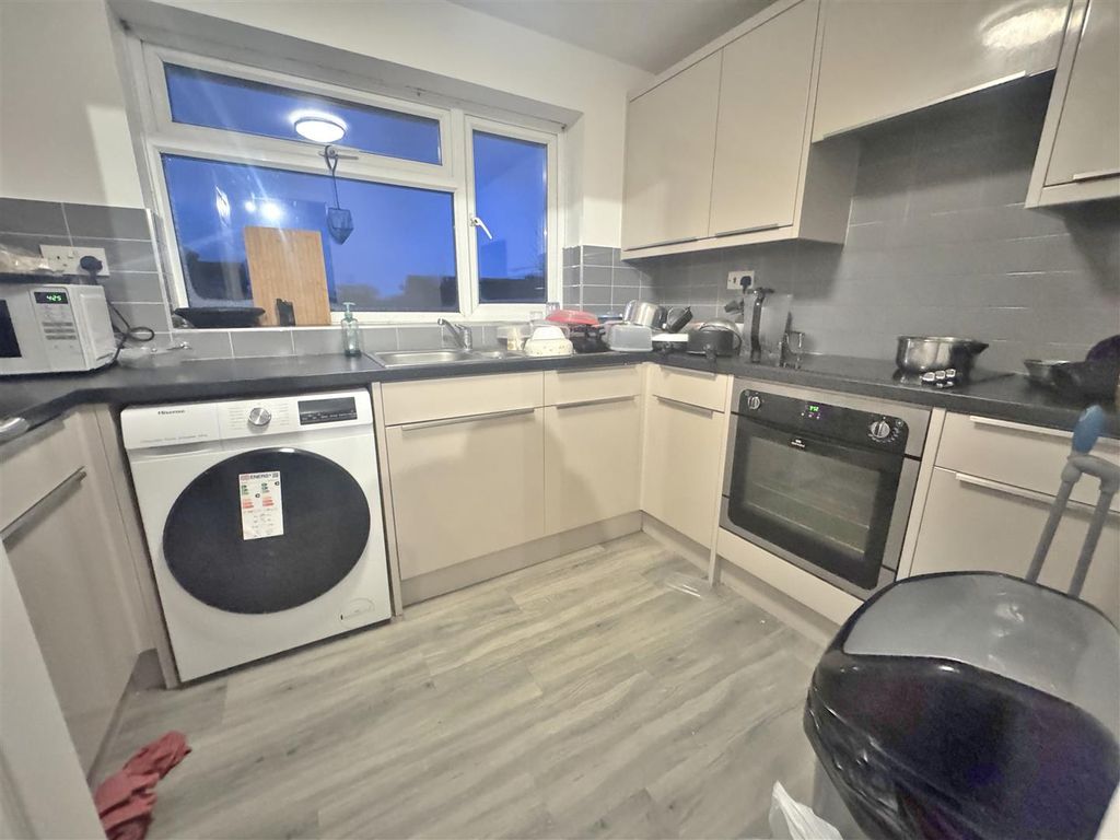 Property photo 2 of 5 Img_2047.Jpg