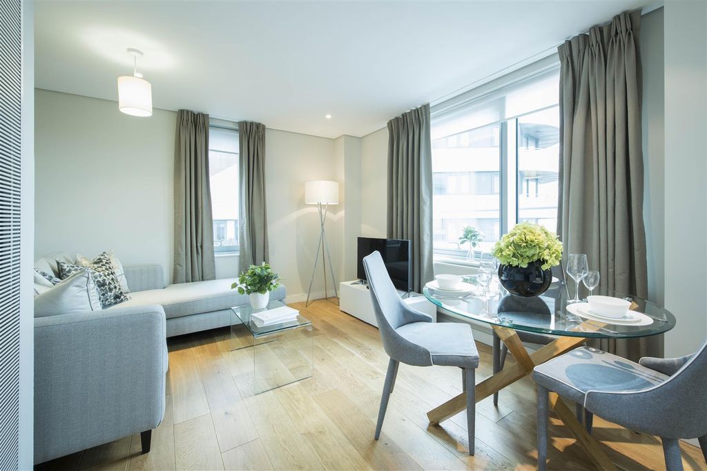 Property photo 2 of 16 1408Merchantsquare_211218_13.Jpg