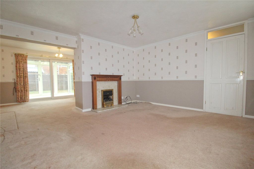 Property photo 3 of 23 Picture No. 15