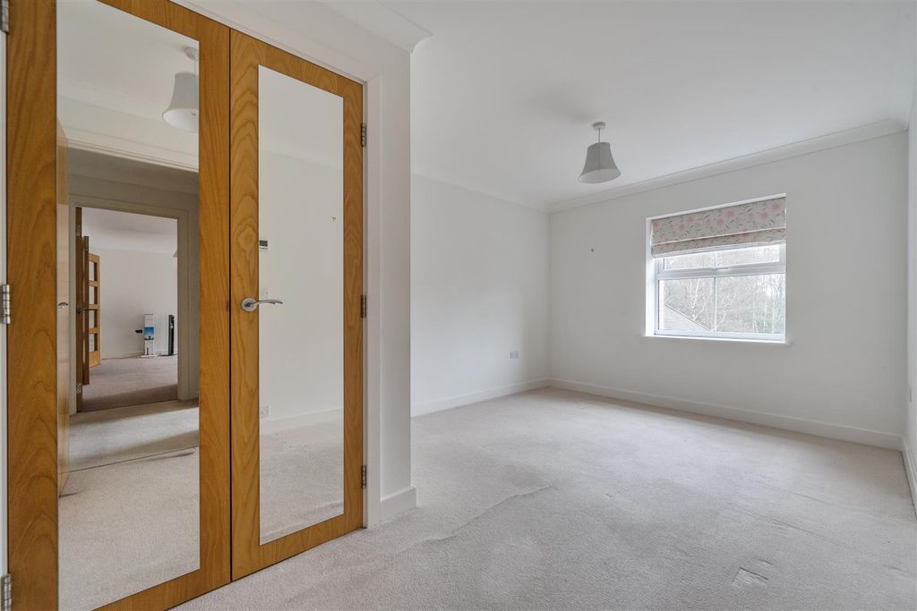 Additional image 7 of 3 bed flat for saleTudor Court, Liphook GU30