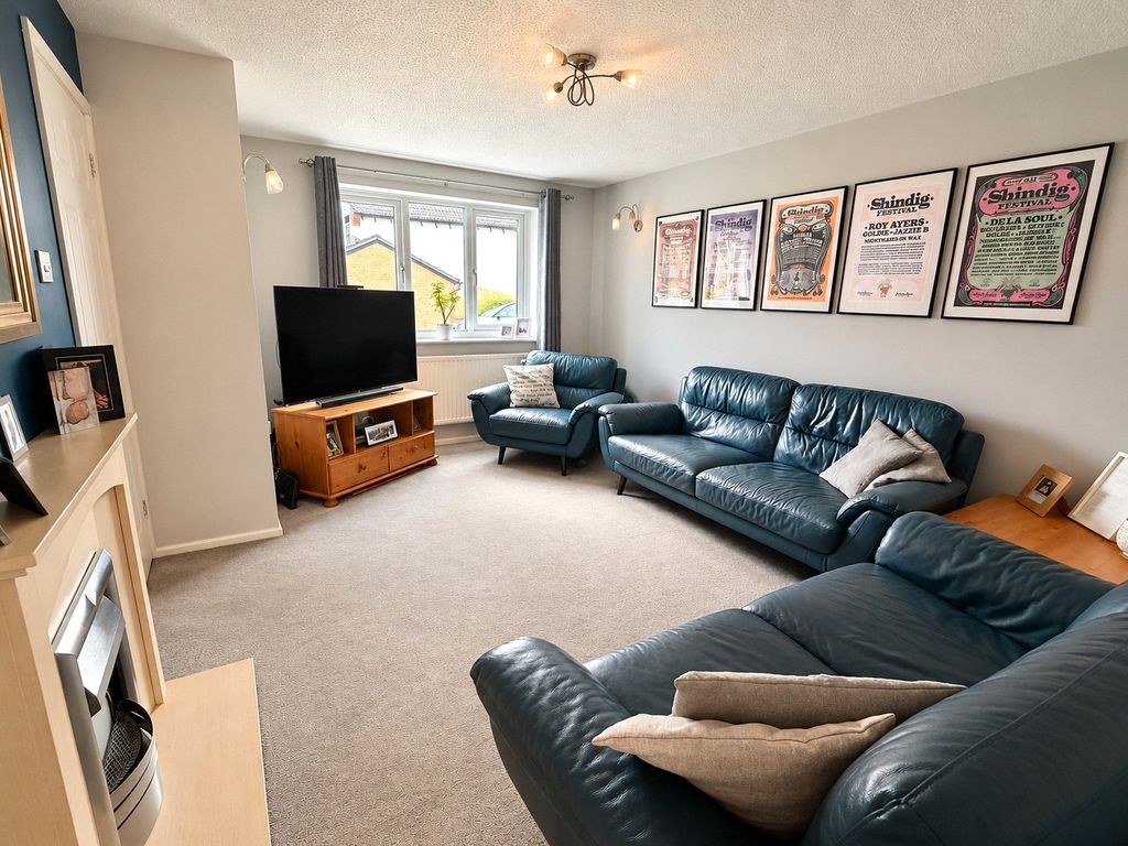 Property photo 2 of 12 Picture No. 25