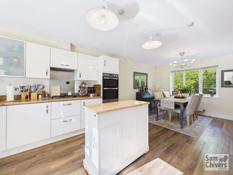 Property photo 2 of 30 Photo 10