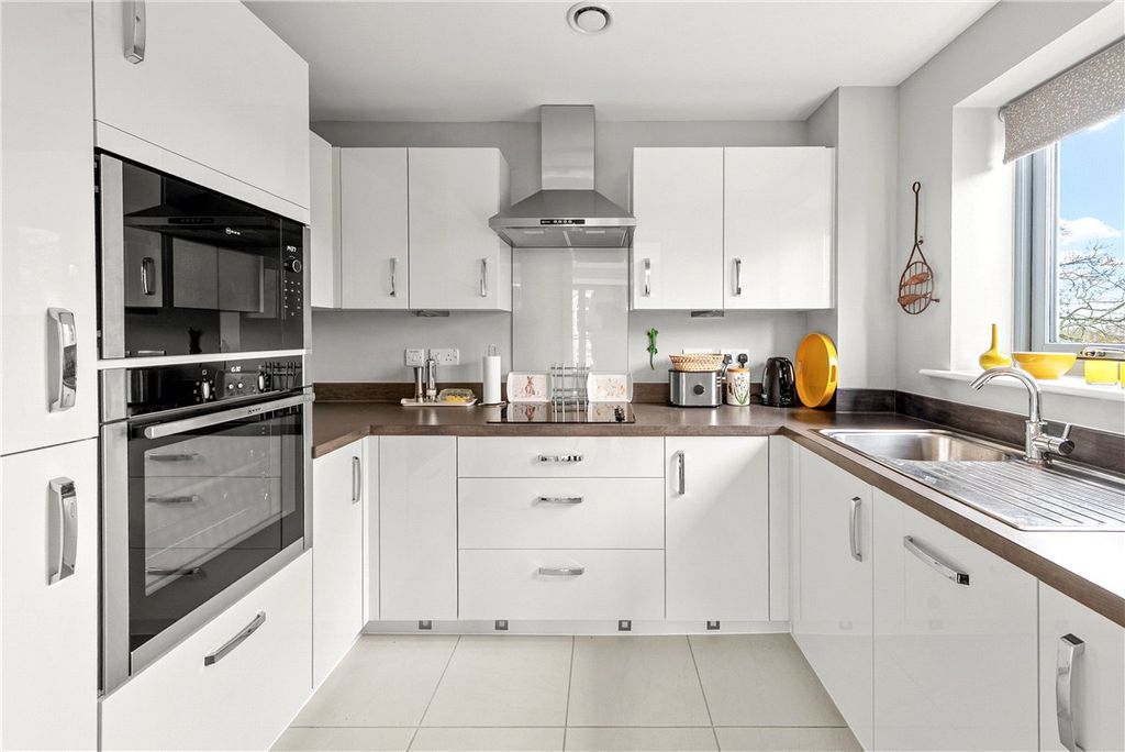 Property photo 3 of 19 Picture No. 05