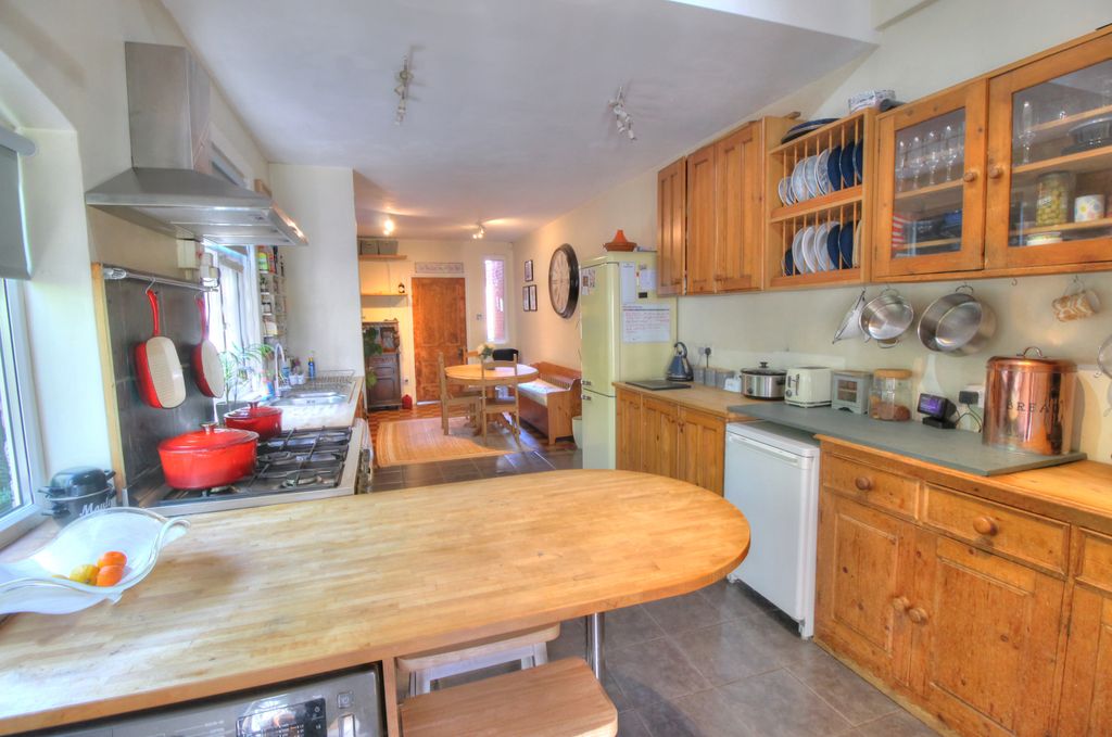 Property photo 3 of 29 Kitchen Diner