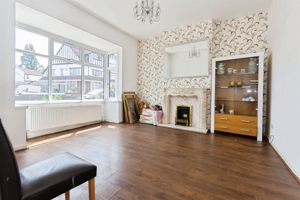 Property photo 3 of 18