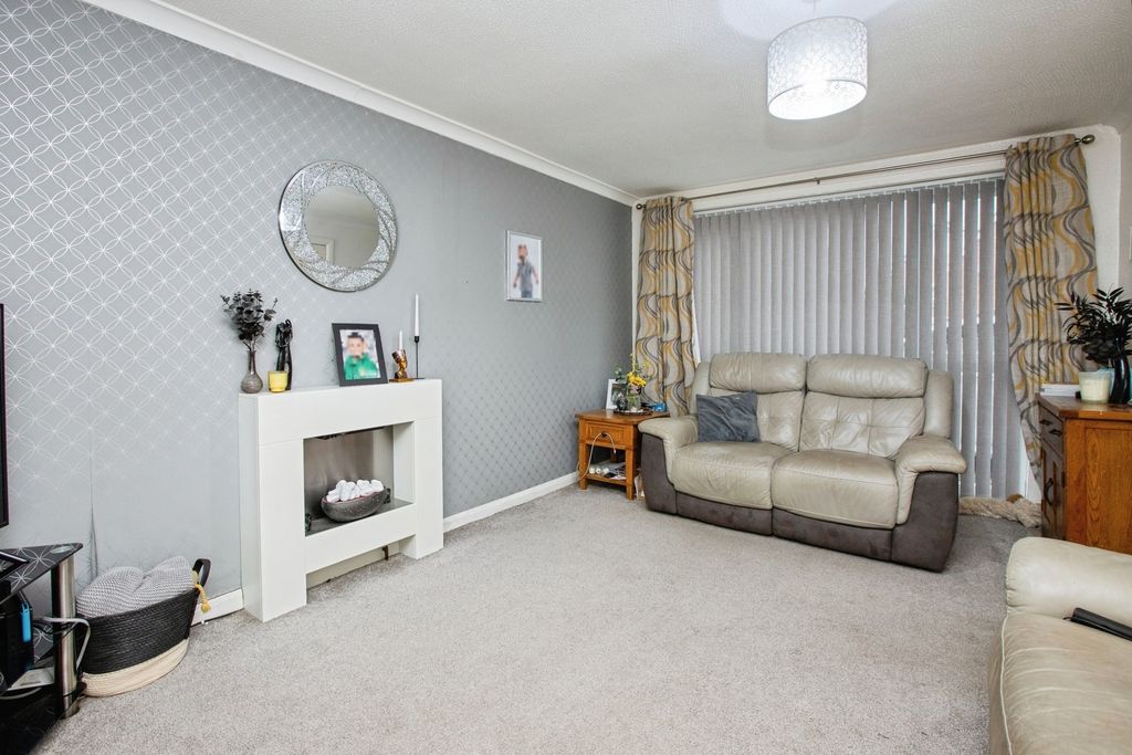 Property photo 3 of 15 Pbox-Img.Jpg