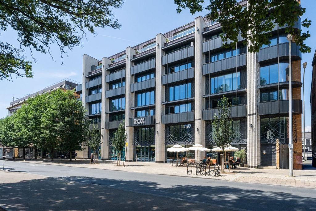 Property photo 1 of 16 4210801