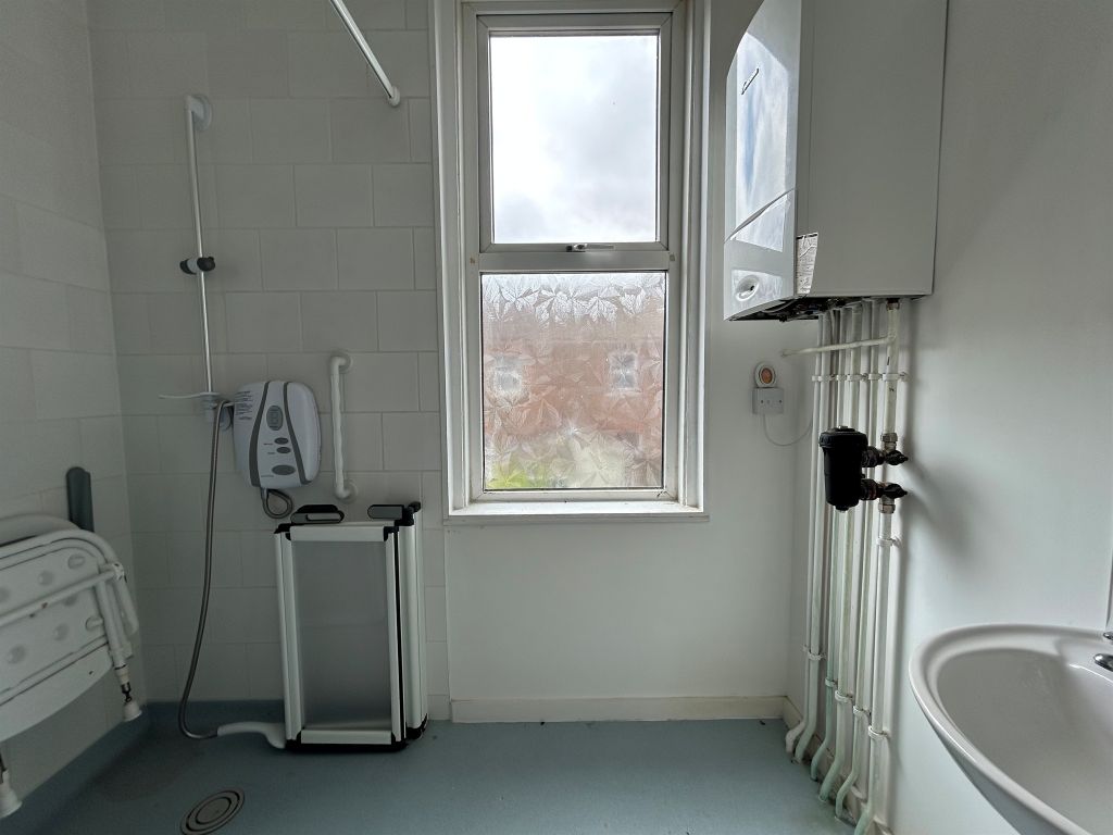 Property photo 3 of 6
