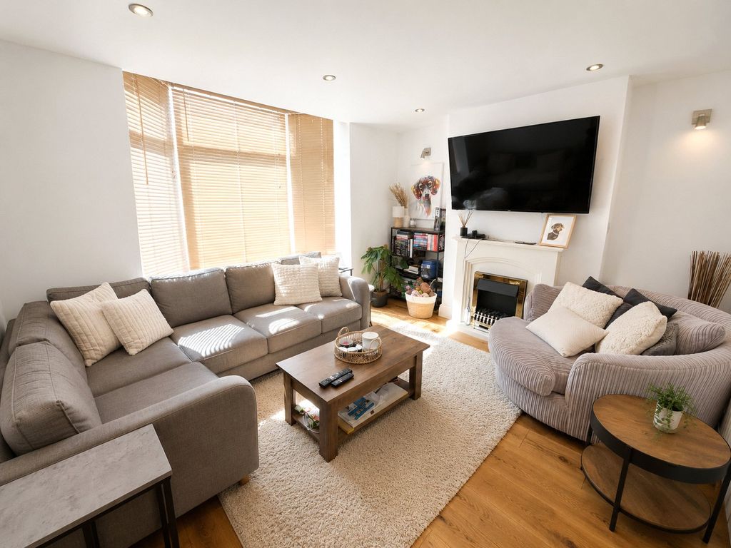 Property photo 2 of 13 Picture No. 08