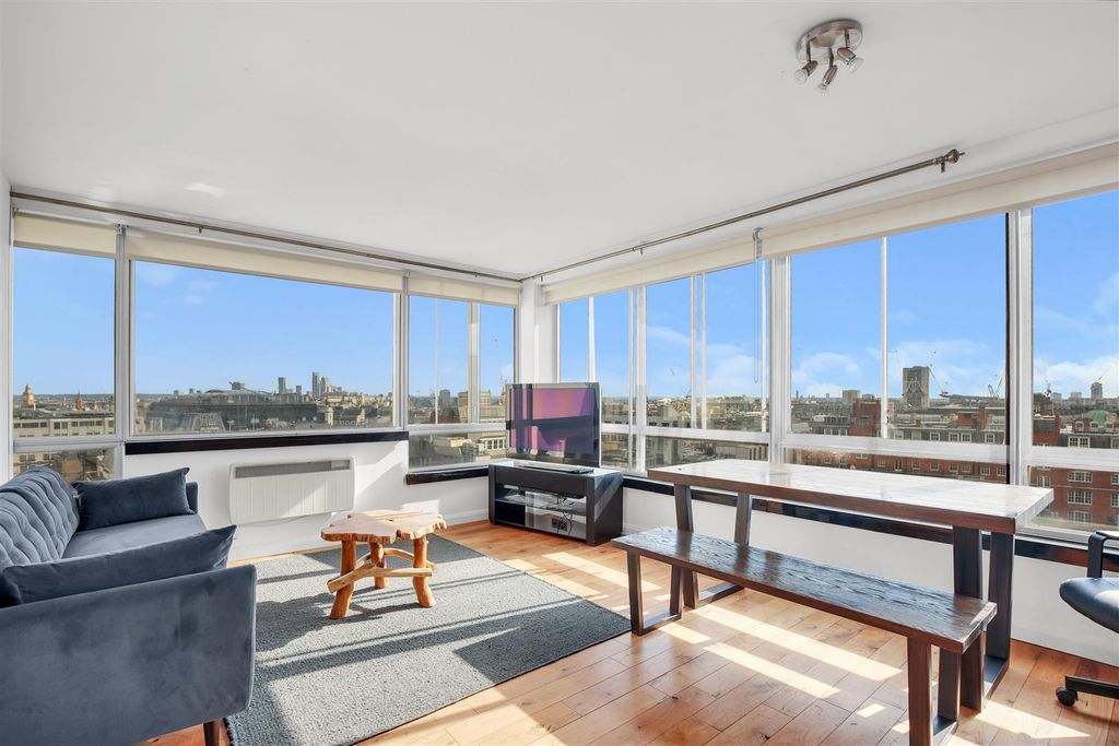 Property photo 3 of 18 Jamc4117.Jpg