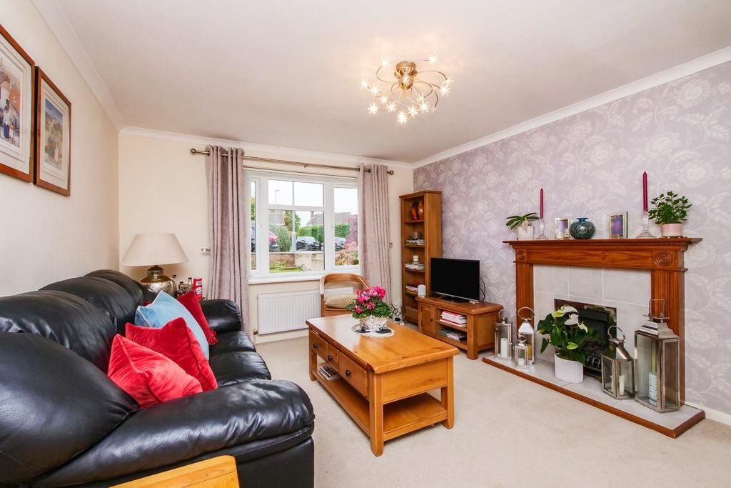 Property photo 3 of 16 Pnmb0344.Jpg