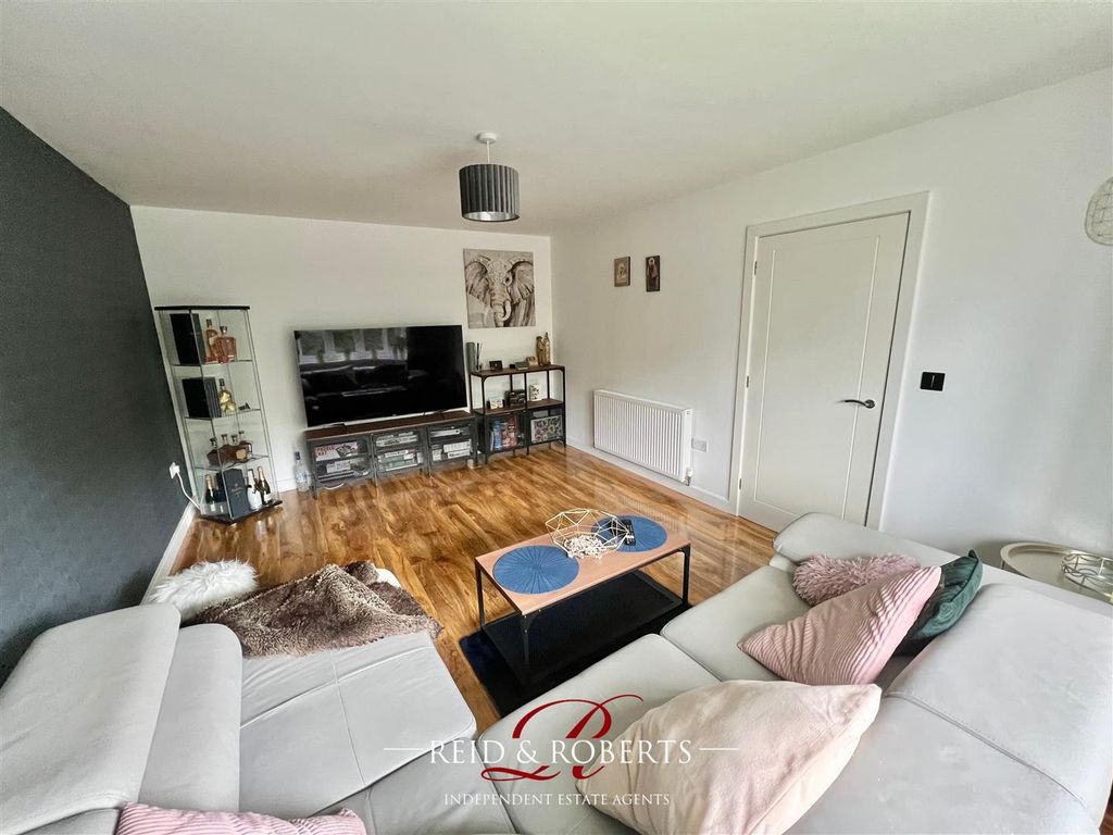 Property photo 3 of 20 8.Jpg