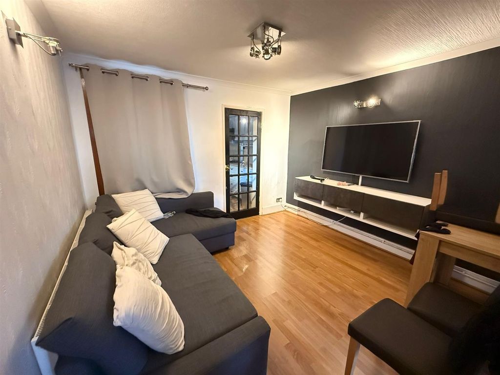 Property photo 2 of 10 1.Jpg