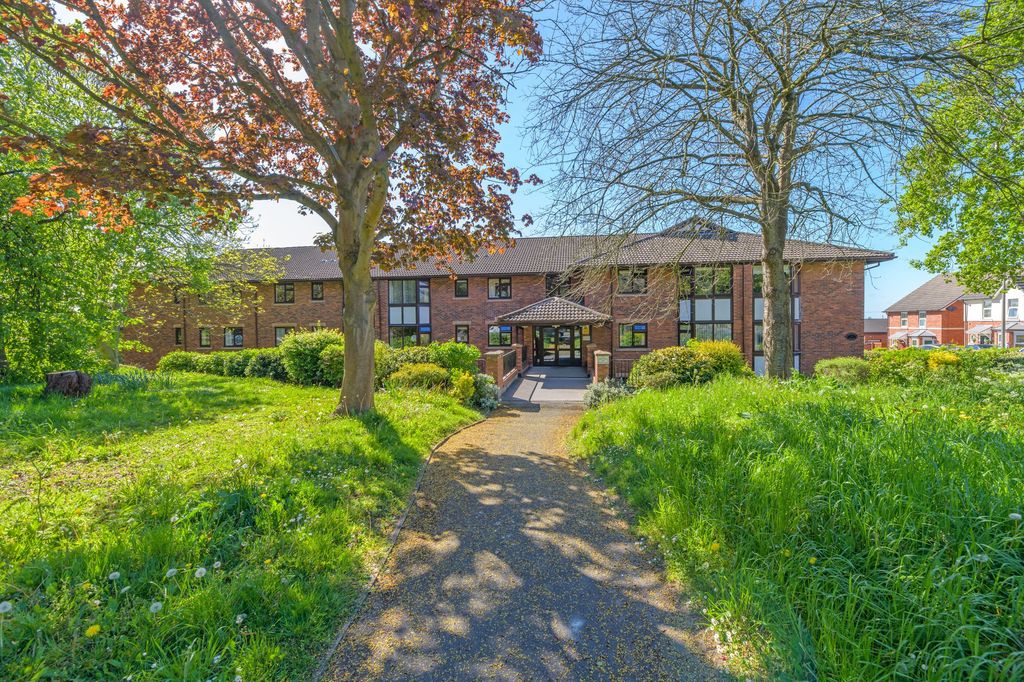 Property photo 1 of 10