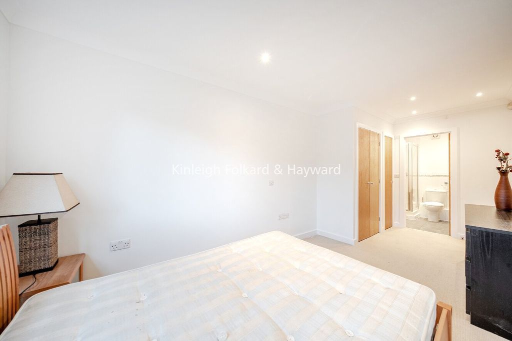 Property photo 2 of 14 Picture No. 21