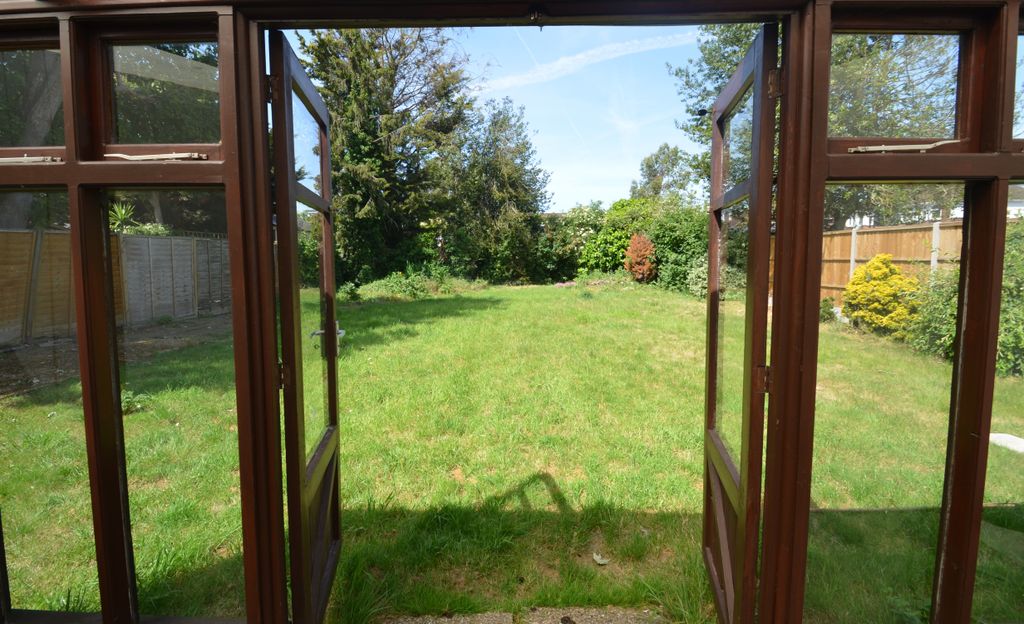 Property photo 3 of 11