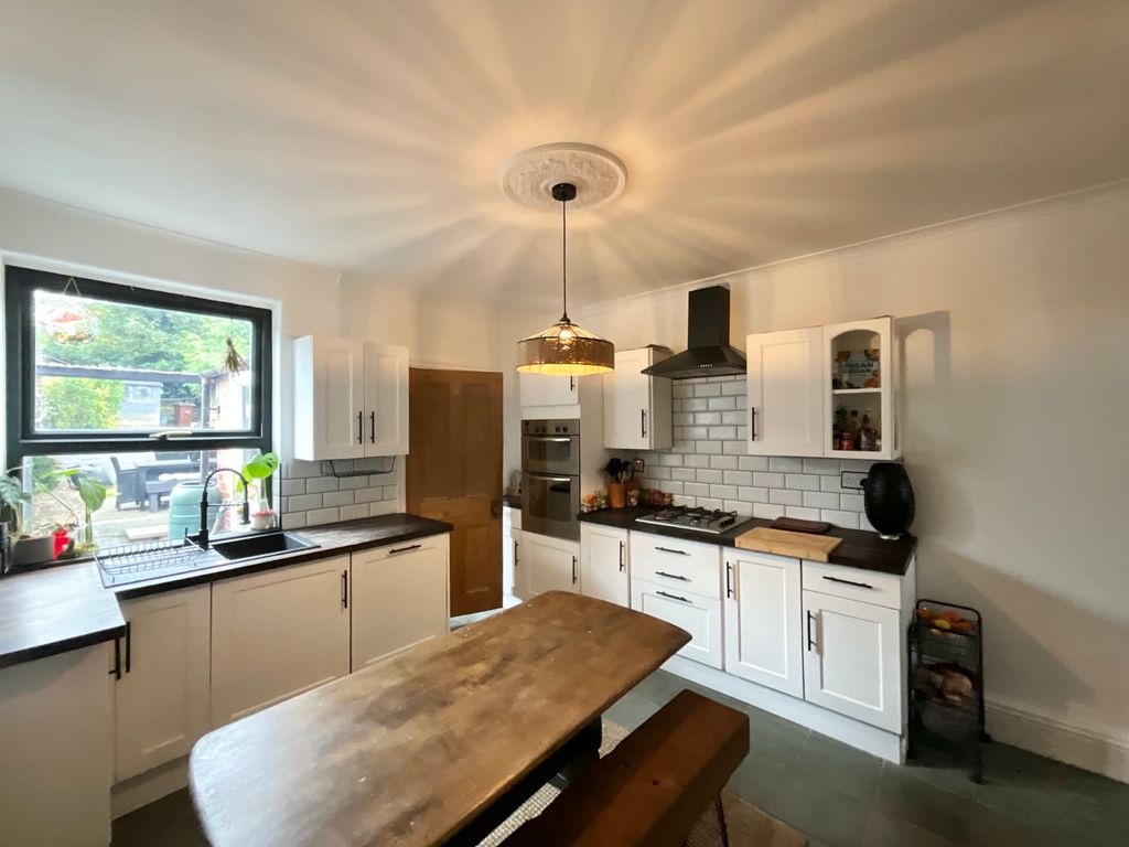 Property photo 3 of 19 Img_7989