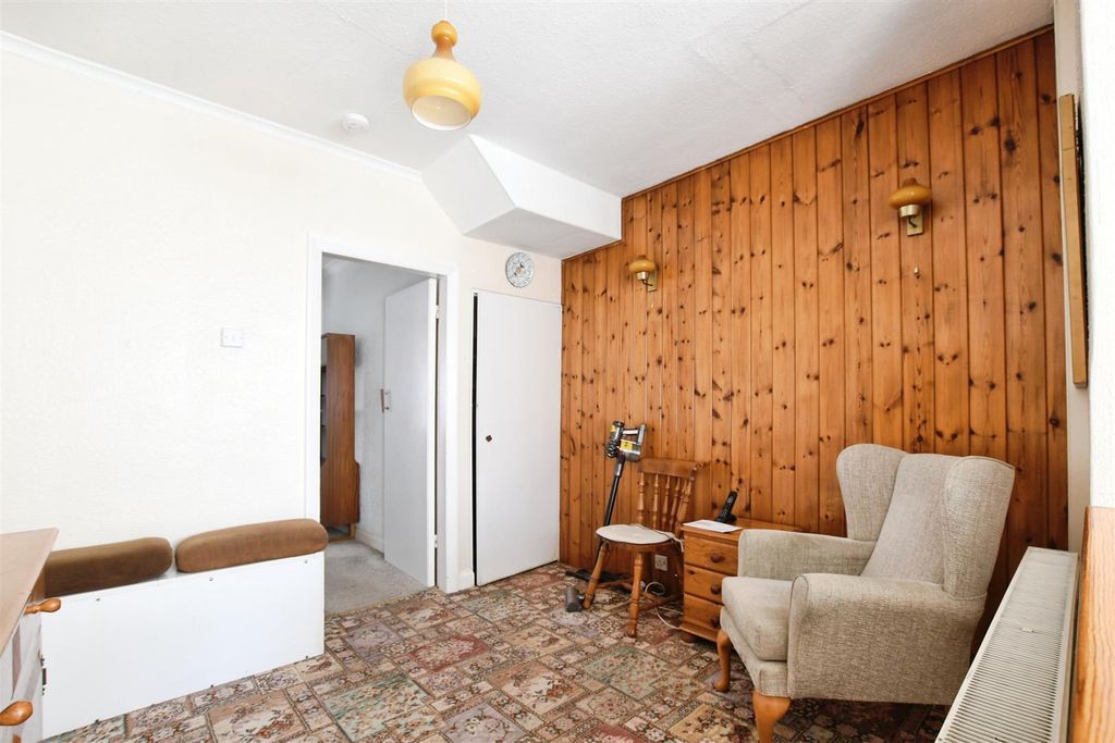 Property photo 3 of 12 Dining Room