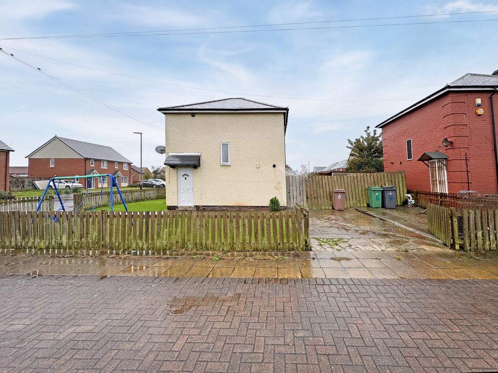 Property photo 3 of 19